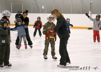 Learn-how-to-Skate-Lessons-Claasses-Toronto-Ontario