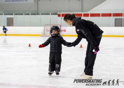 Learn-to-skate-classes-clinics-toronto